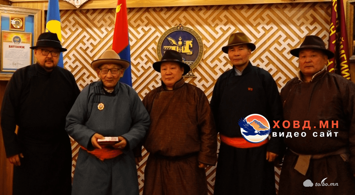 Булган сумын өндөр настан Ш.Шилэг хөдөлмөрийн гавьяаны улаан тугийн одон хүртлээ.