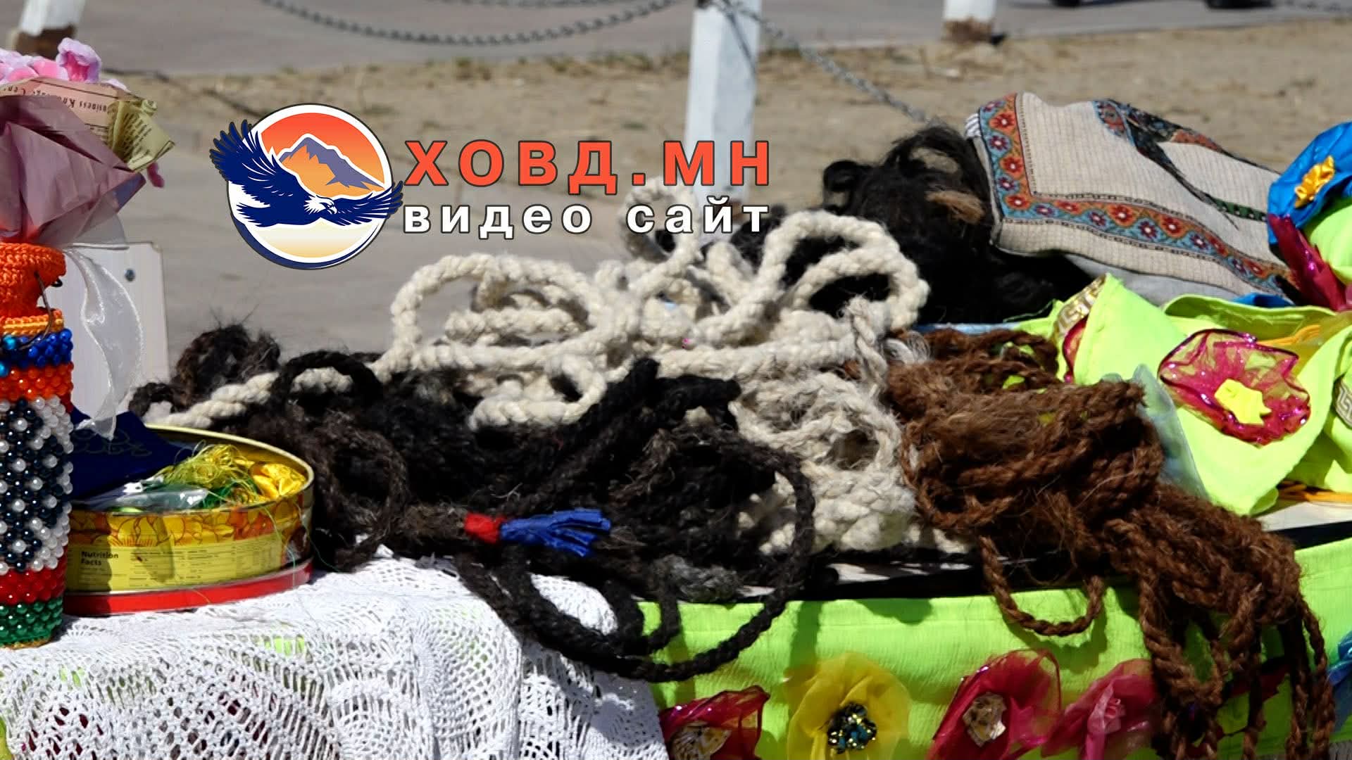 Хөгжлийн бэрхшээлтэй иргэдийн холбооноос гар урлалын үзэсгэлэн зохион байгуулав